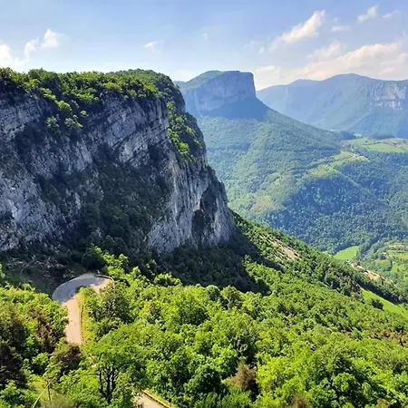 L'echevine En Vercors Echevis